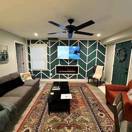 Serenity Haven - Modern Retreat